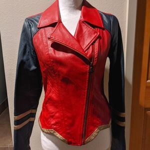 HER UNIVERSE DC Comics Limited Edition Wonder Woman Vegan Leather Jacket Sz M